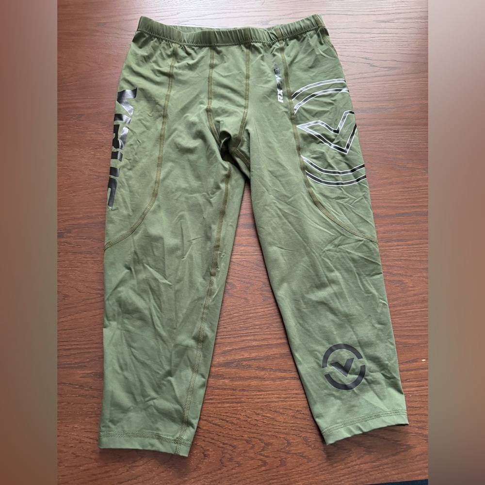 Virus Men’s 3/4 Compression Pant - Olive Green